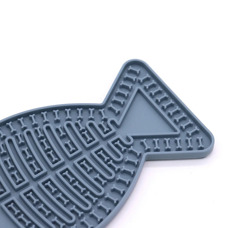 Dog Lick Mat Non-Slip Dog Slow Feeding Mat Dog Bathing Distraction Silicone Dog Sucker Food Training Dog Feeder Supplies